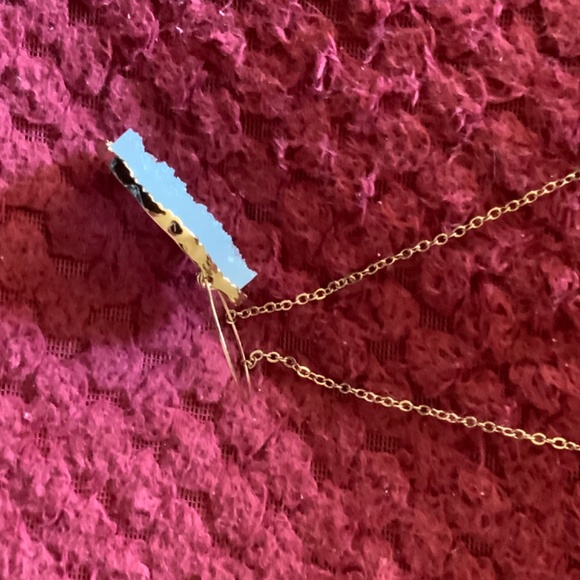 New Free form White and gold pendant and 24 inch plus gold-tone chain - Picture 2 of 5